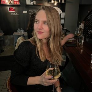 Meet your Posher, Julia